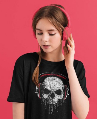 Boyfriend T-shirt FRUIT OF THE LOOM Skeleton σε μαύρο χρώμα.